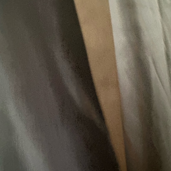 Alice + Olivia Elegant Navy Velvet Women's Coat with black lapel - Picture 3 of 8